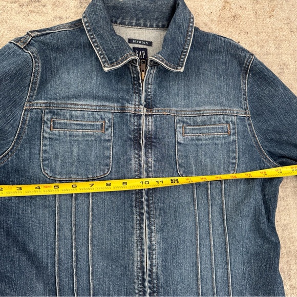 GAP unique zipper denim jacket ❤️❤️awesome jacket year round!!! - Picture 4 of 4